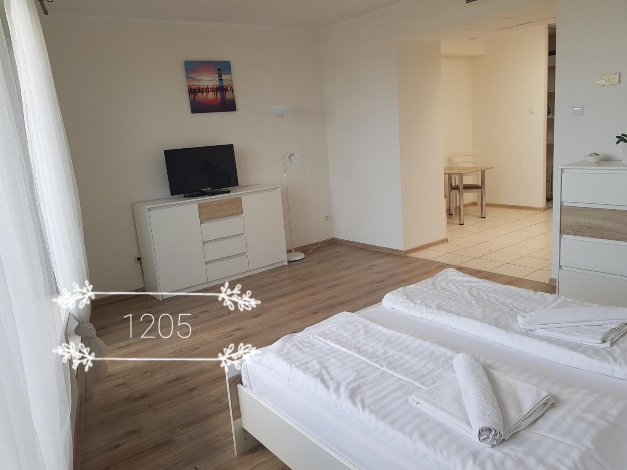 Polonia Apartamenty Kolobrzeg Luaran gambar